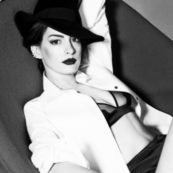 Los desnudos más sensuales de Anne Hathaway