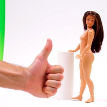 Barbie vs. Lammily: la evolución del cuerpo “perfecto” de Barbie