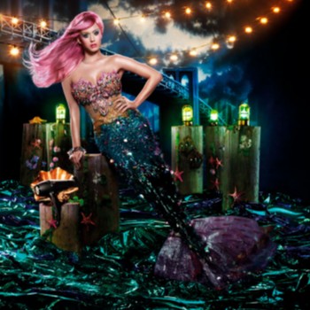 Katy Perry: sensualidad y belleza más allá del físico
